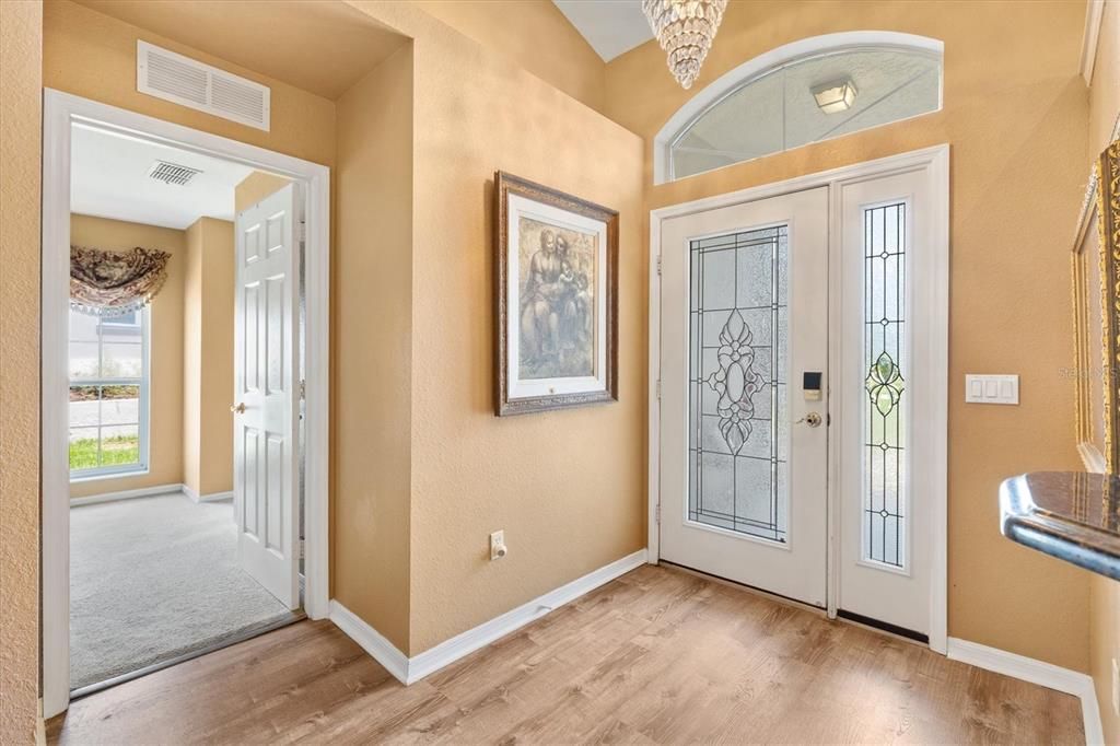 For Sale: $314,900 (3 beds, 2 baths, 1681 Square Feet)