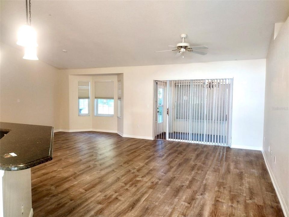 For Sale: $314,900 (3 beds, 2 baths, 1681 Square Feet)