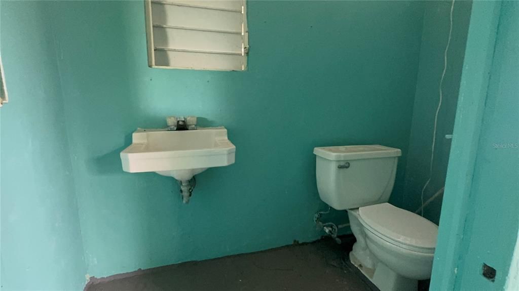 На продажу: $100,000 (0 спален, 0 ванн, 0 Квадратных фут)