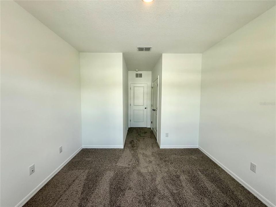 For Rent: $1,988 (3 beds, 2 baths, 1673 Square Feet)