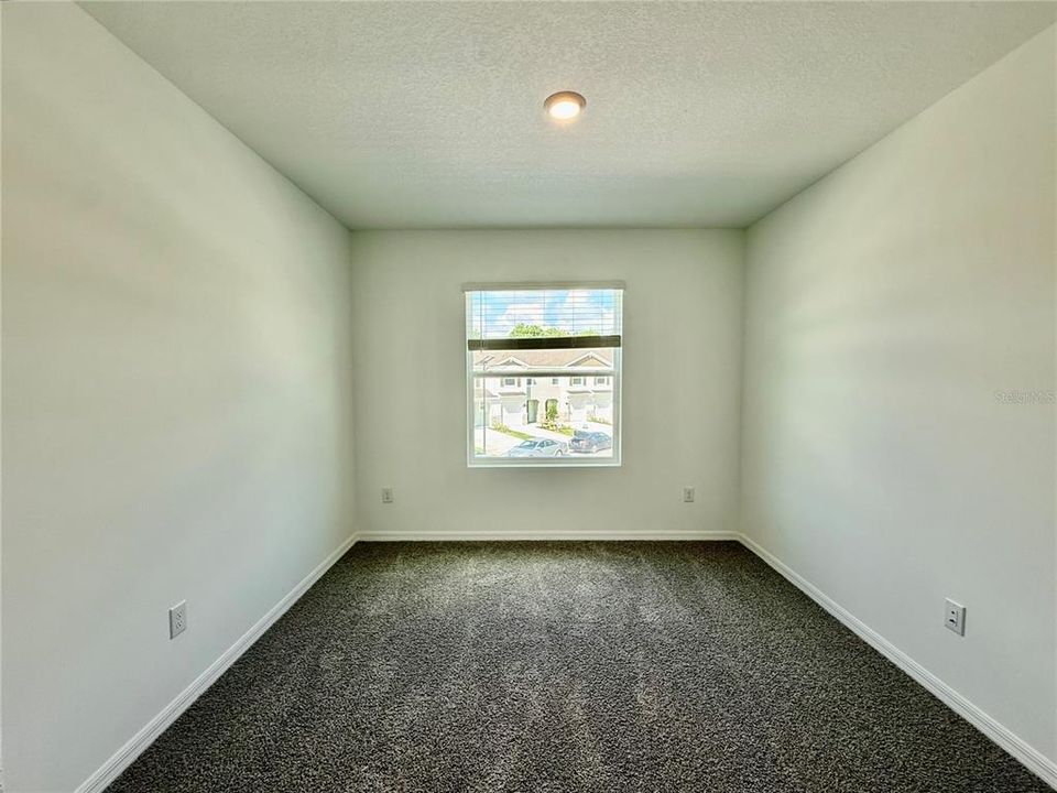 For Rent: $1,988 (3 beds, 2 baths, 1673 Square Feet)