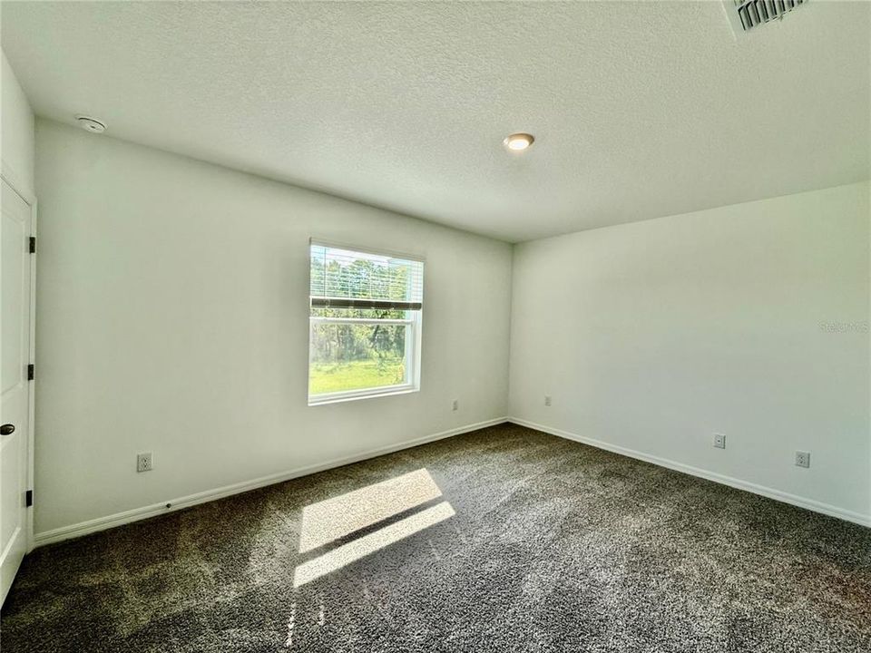 For Rent: $1,988 (3 beds, 2 baths, 1673 Square Feet)