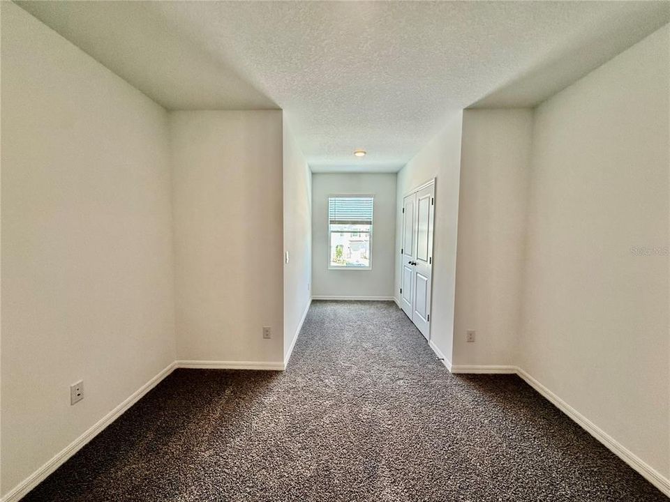 For Rent: $1,988 (3 beds, 2 baths, 1673 Square Feet)