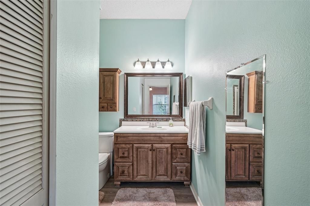 En Venta: $174,900 (2 camas, 2 baños, 1265 Pies cuadrados)