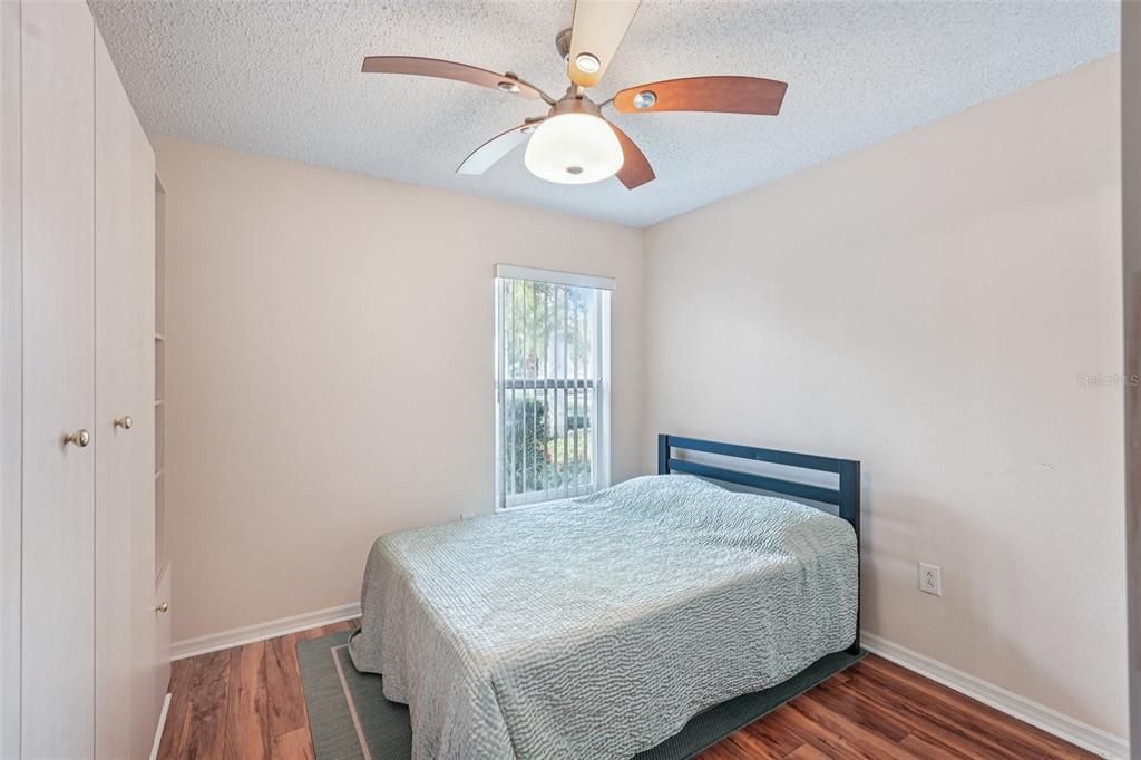 En Venta: $174,900 (2 camas, 2 baños, 1265 Pies cuadrados)