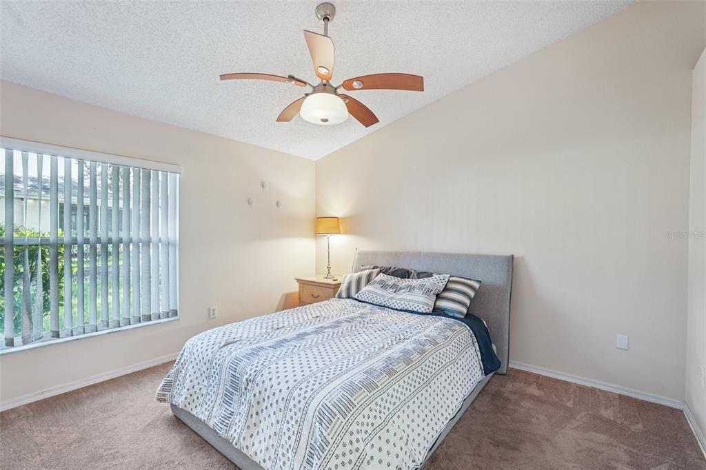 En Venta: $174,900 (2 camas, 2 baños, 1265 Pies cuadrados)