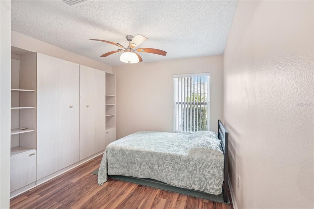 En Venta: $174,900 (2 camas, 2 baños, 1265 Pies cuadrados)