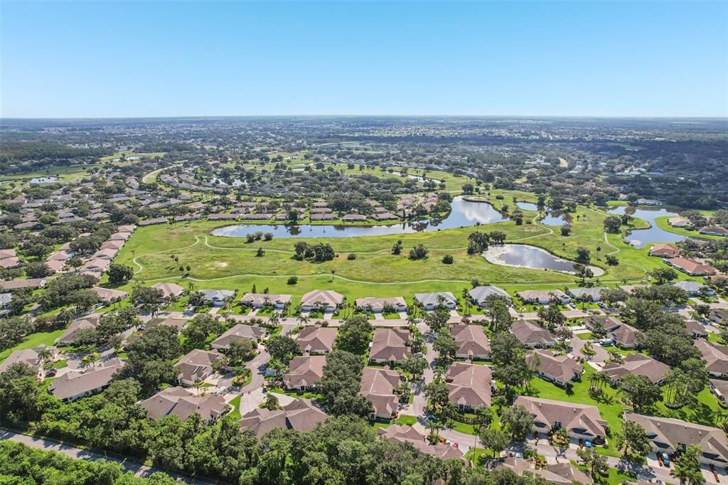 En Venta: $174,900 (2 camas, 2 baños, 1265 Pies cuadrados)