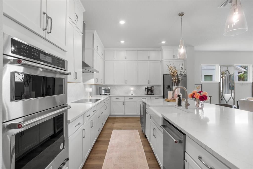 Active With Contract: $999,999 (4 beds, 3 baths, 3214 Square Feet)