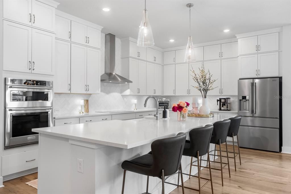 Active With Contract: $999,999 (4 beds, 3 baths, 3214 Square Feet)