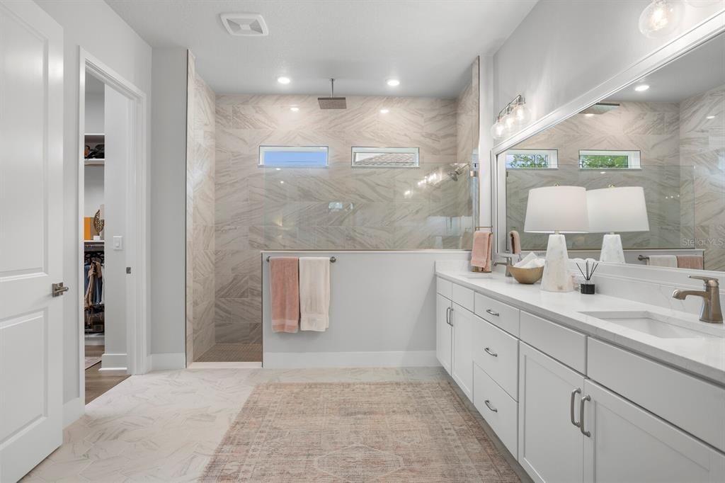 Active With Contract: $999,999 (4 beds, 3 baths, 3214 Square Feet)