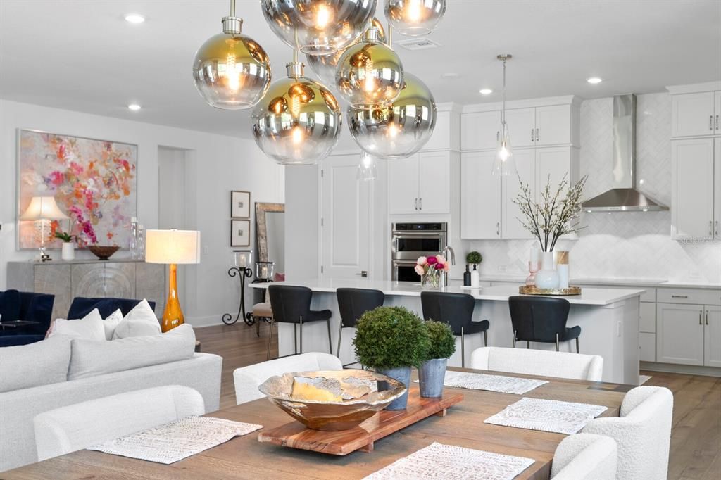 Active With Contract: $999,999 (4 beds, 3 baths, 3214 Square Feet)