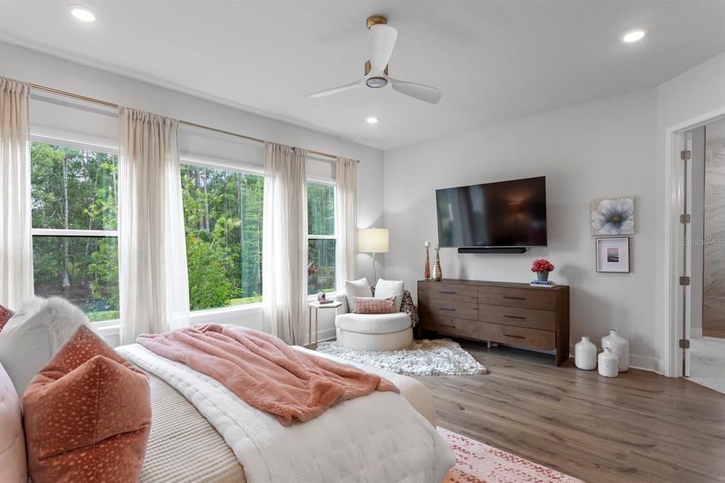 Active With Contract: $999,999 (4 beds, 3 baths, 3214 Square Feet)