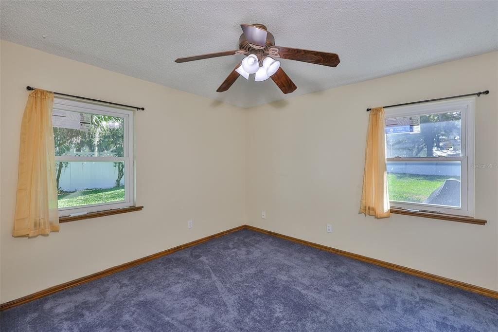 En Venta: $459,500 (3 camas, 2 baños, 2387 Pies cuadrados)