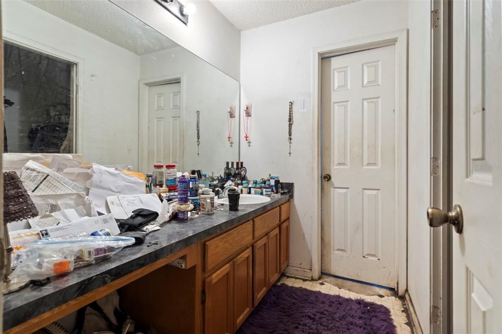 En Venta: $228,000 (3 camas, 2 baños, 1574 Pies cuadrados)