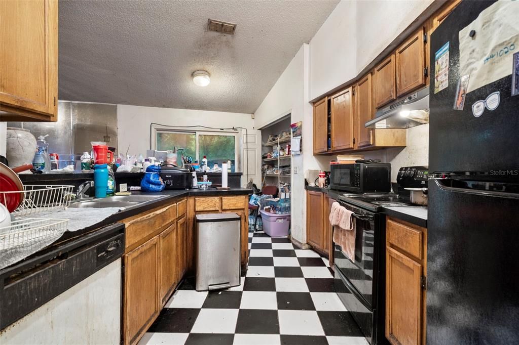 En Venta: $228,000 (3 camas, 2 baños, 1574 Pies cuadrados)