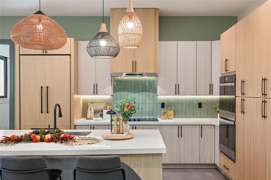 Под контрактом: $1,098,000 (4 спален, 4 ванн, 3185 Квадратных фут)