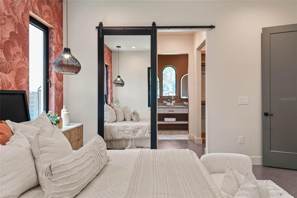 Под контрактом: $1,098,000 (4 спален, 4 ванн, 3185 Квадратных фут)