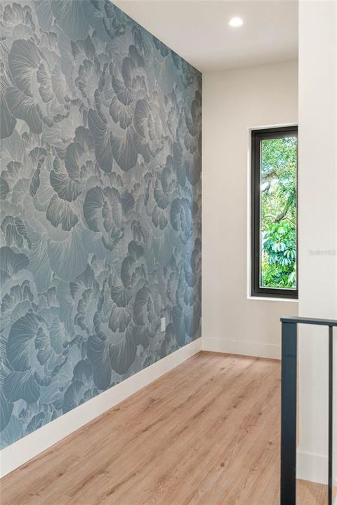 Под контрактом: $1,098,000 (4 спален, 4 ванн, 3185 Квадратных фут)