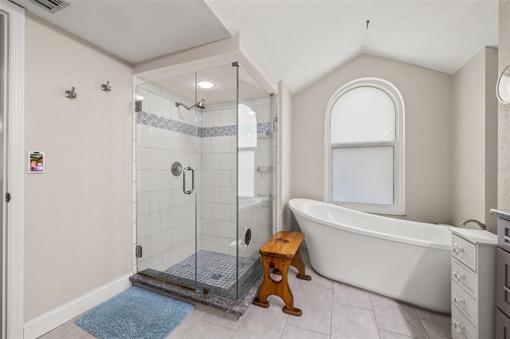 For Sale: $1,499,000 (4 beds, 3 baths, 2600 Square Feet)