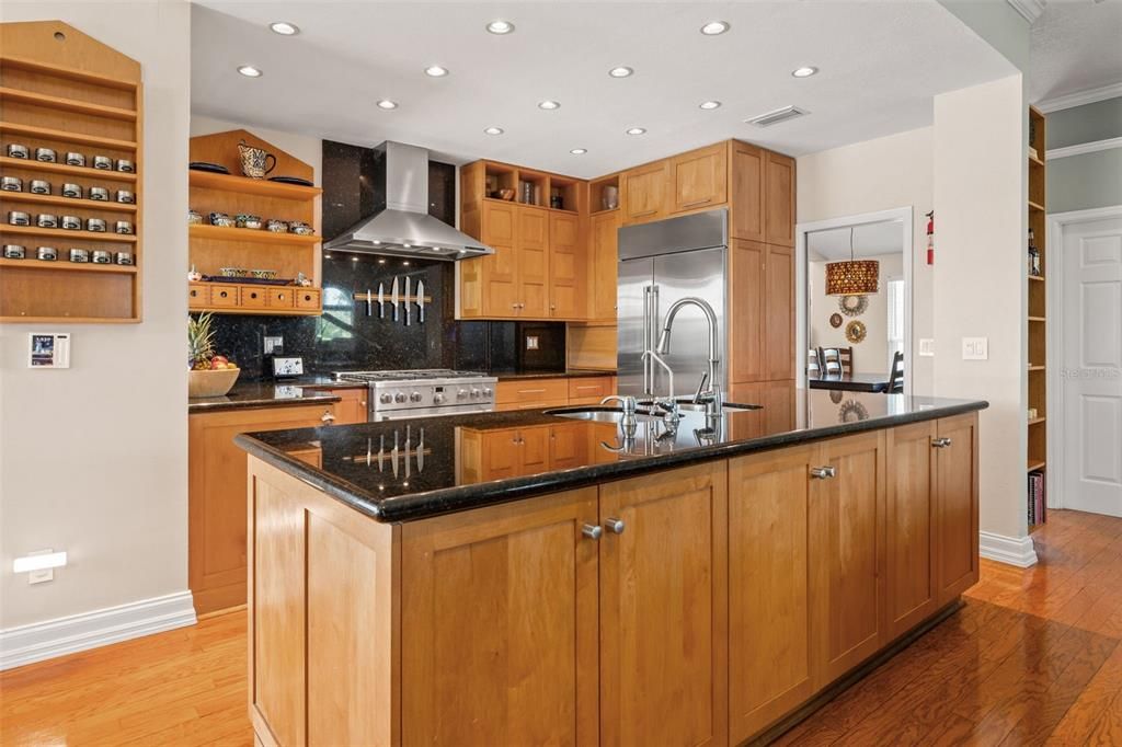 For Sale: $1,499,000 (4 beds, 3 baths, 2600 Square Feet)