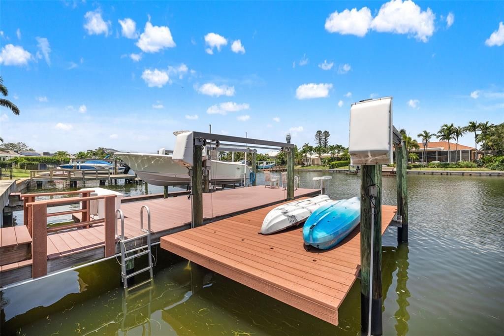 For Sale: $1,499,000 (4 beds, 3 baths, 2600 Square Feet)