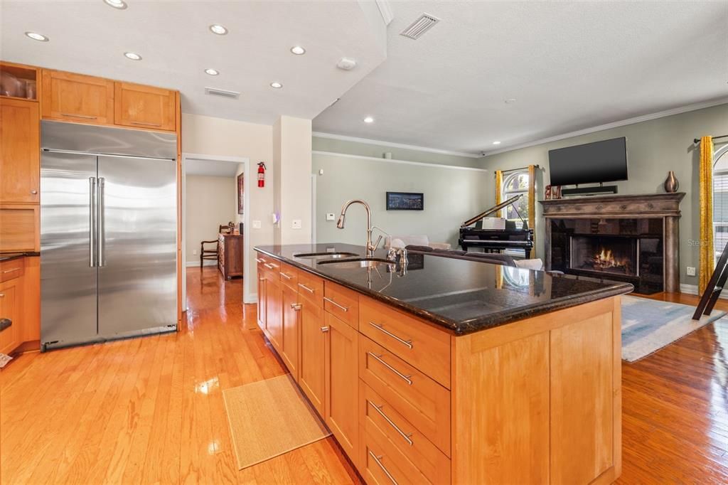 For Sale: $1,499,000 (4 beds, 3 baths, 2600 Square Feet)