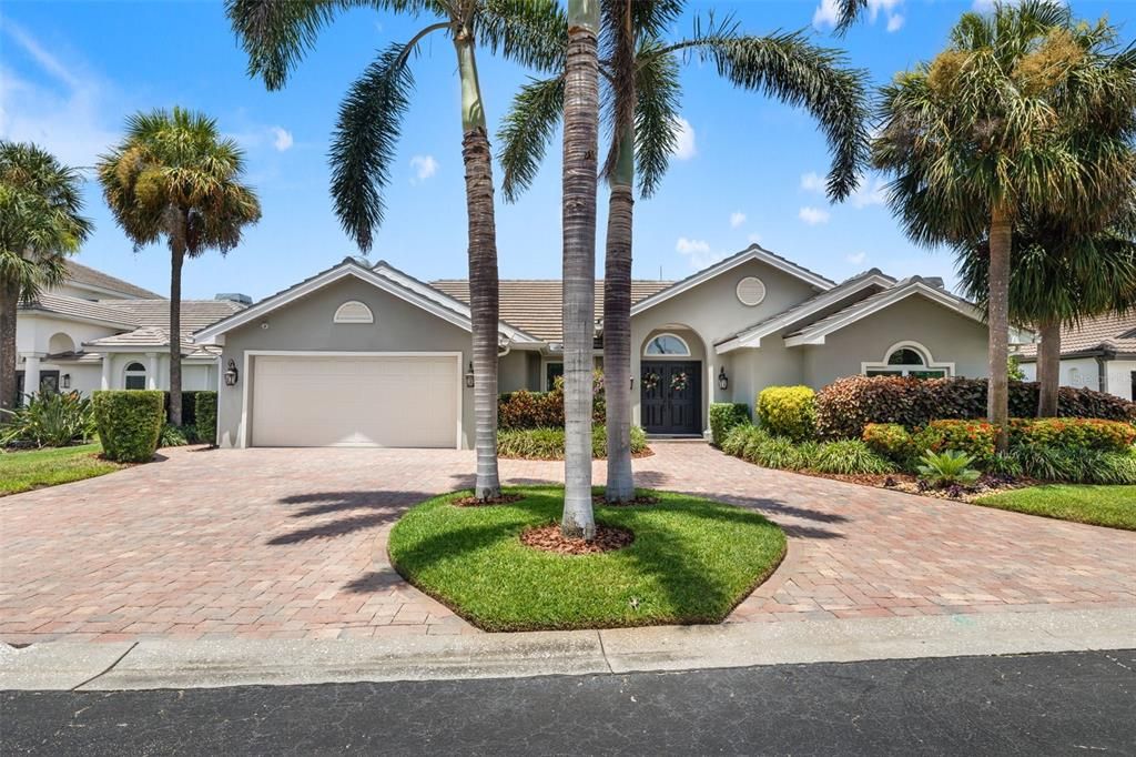 For Sale: $1,499,000 (4 beds, 3 baths, 2600 Square Feet)