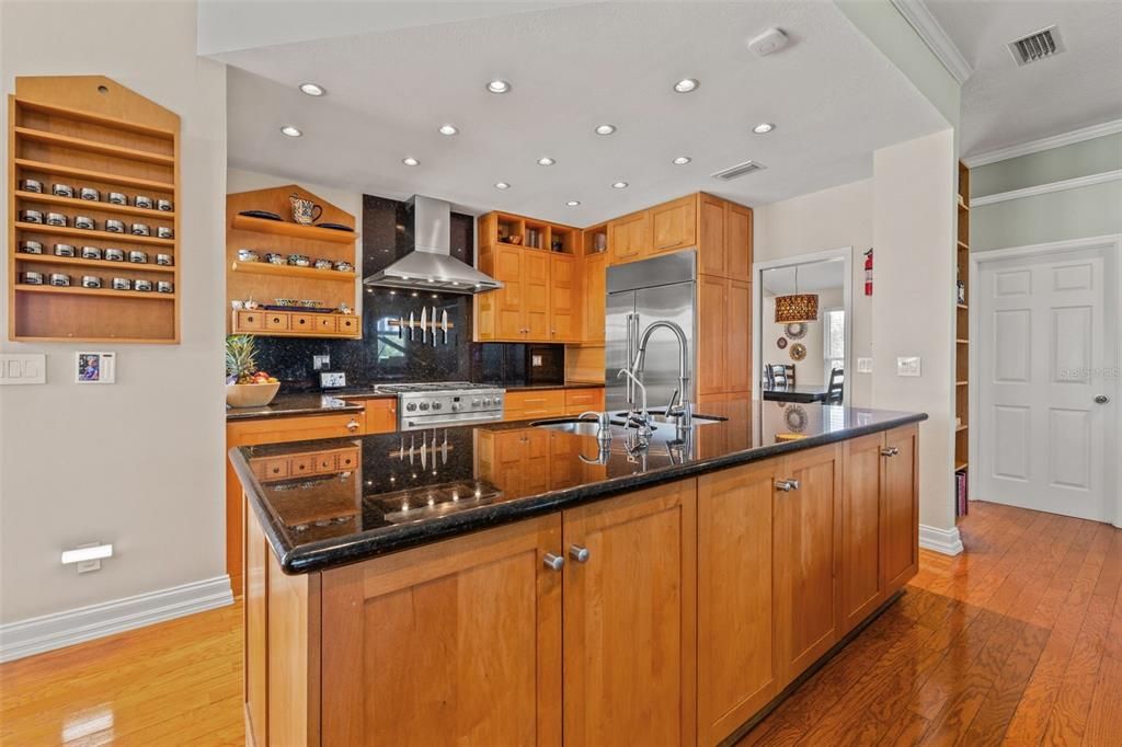 For Sale: $1,499,000 (4 beds, 3 baths, 2600 Square Feet)
