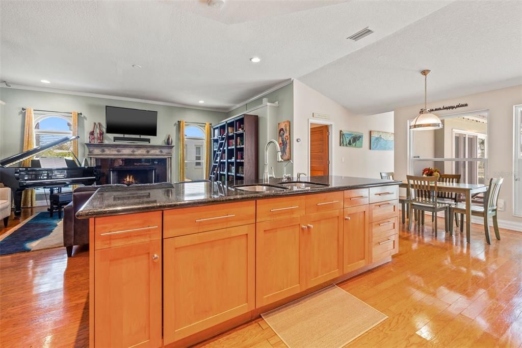 For Sale: $1,499,000 (4 beds, 3 baths, 2600 Square Feet)