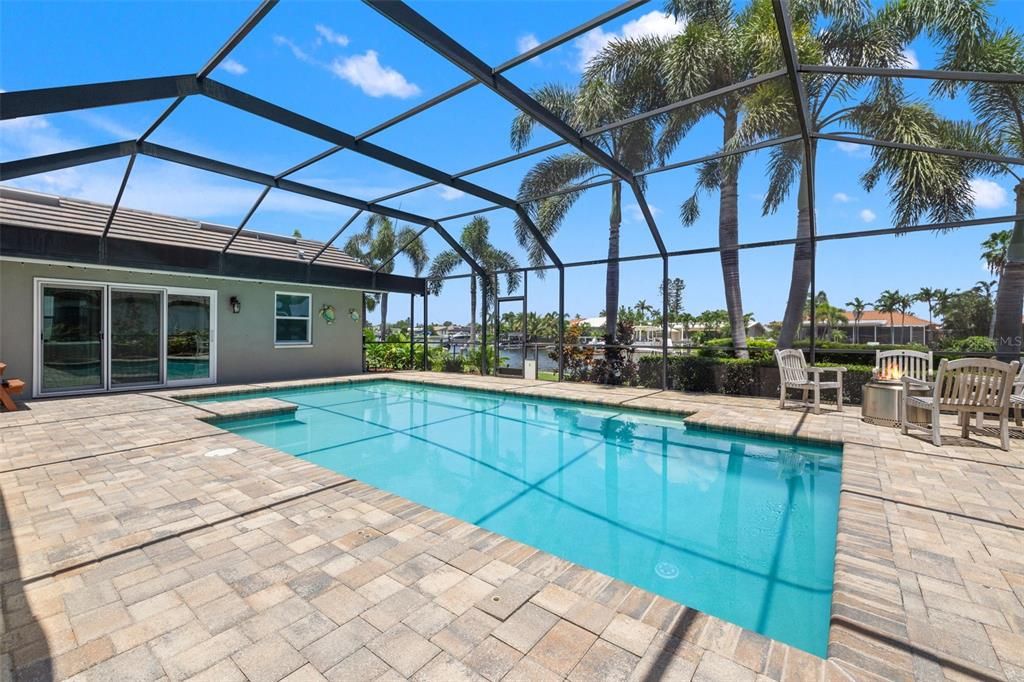 For Sale: $1,499,000 (4 beds, 3 baths, 2600 Square Feet)