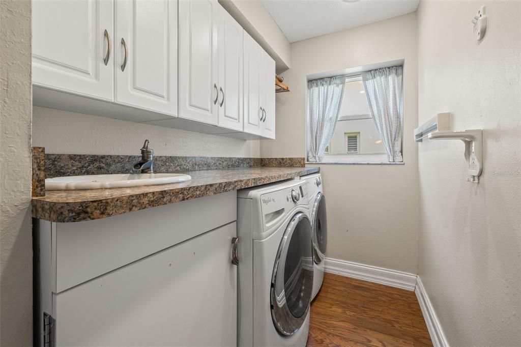 For Sale: $1,499,000 (4 beds, 3 baths, 2600 Square Feet)