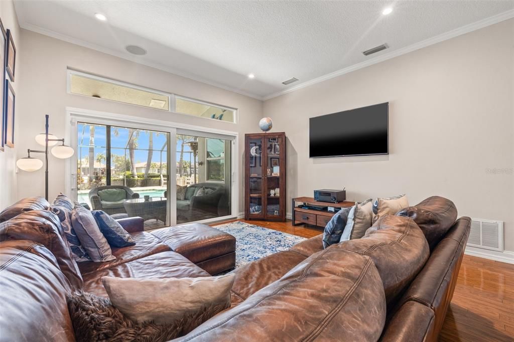 For Sale: $1,499,000 (4 beds, 3 baths, 2600 Square Feet)