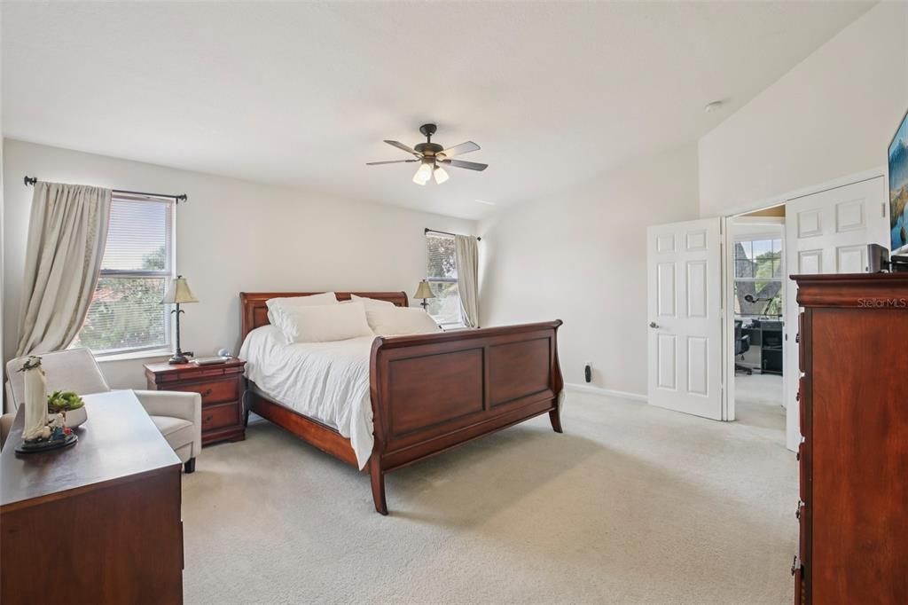 Active With Contract: $459,000 (4 beds, 3 baths, 2636 Square Feet)