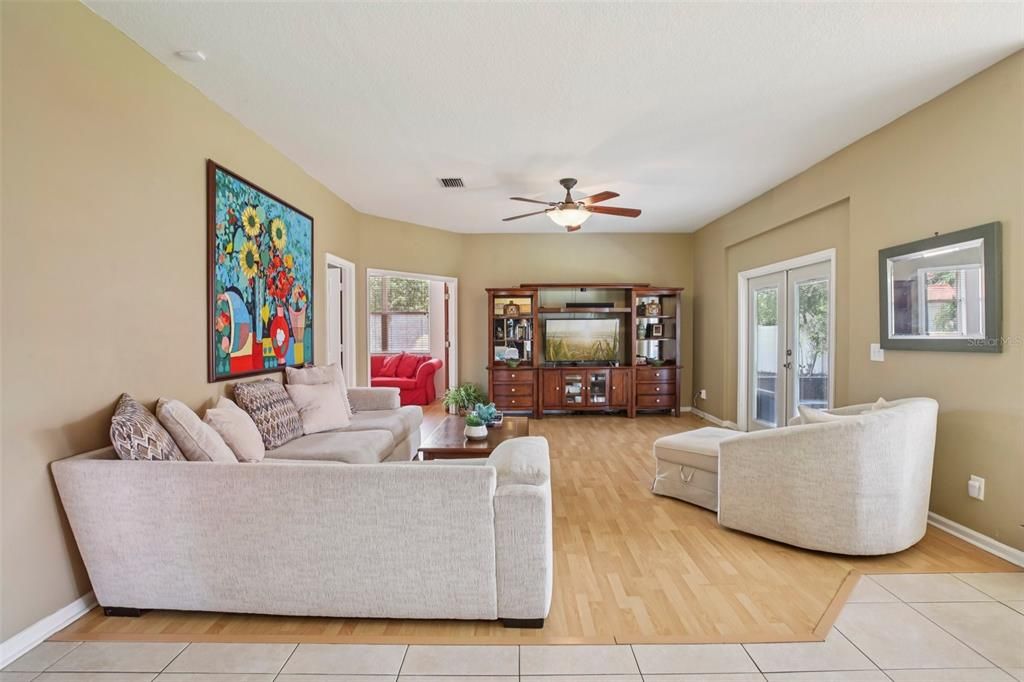 Active With Contract: $459,000 (4 beds, 3 baths, 2636 Square Feet)