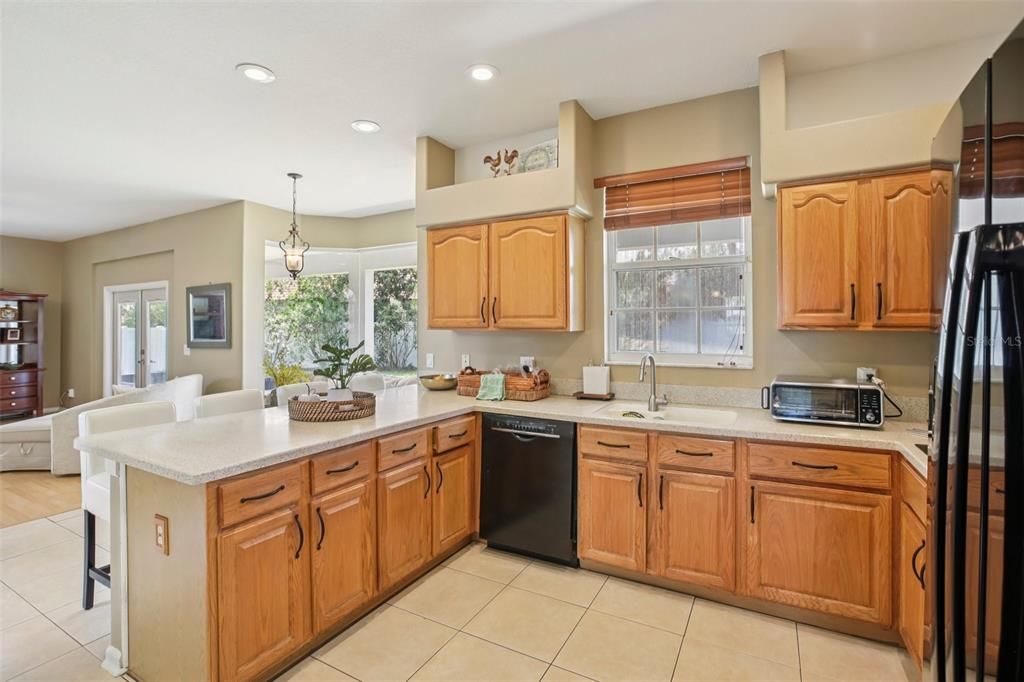 Active With Contract: $459,000 (4 beds, 3 baths, 2636 Square Feet)
