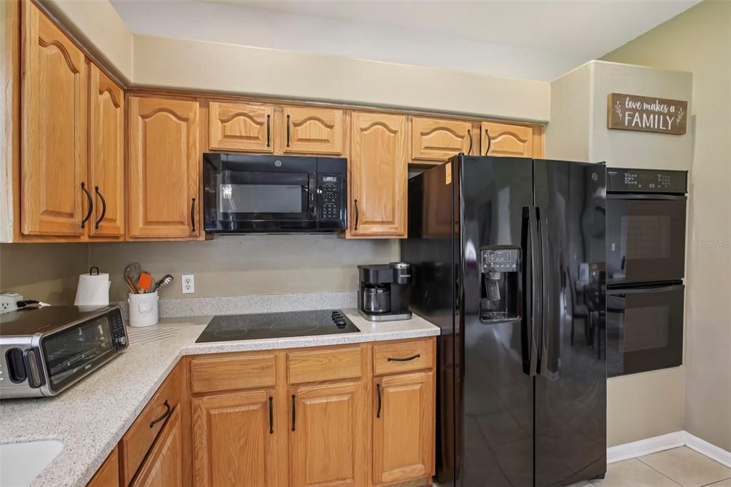 Active With Contract: $459,000 (4 beds, 3 baths, 2636 Square Feet)