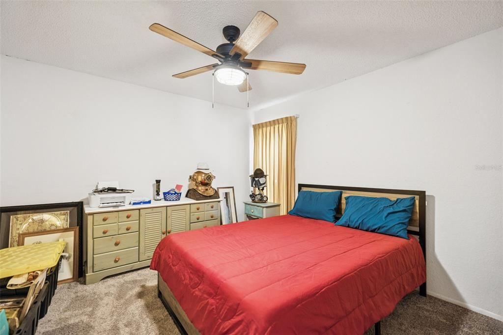 For Sale: $315,000 (3 beds, 2 baths, 1447 Square Feet)