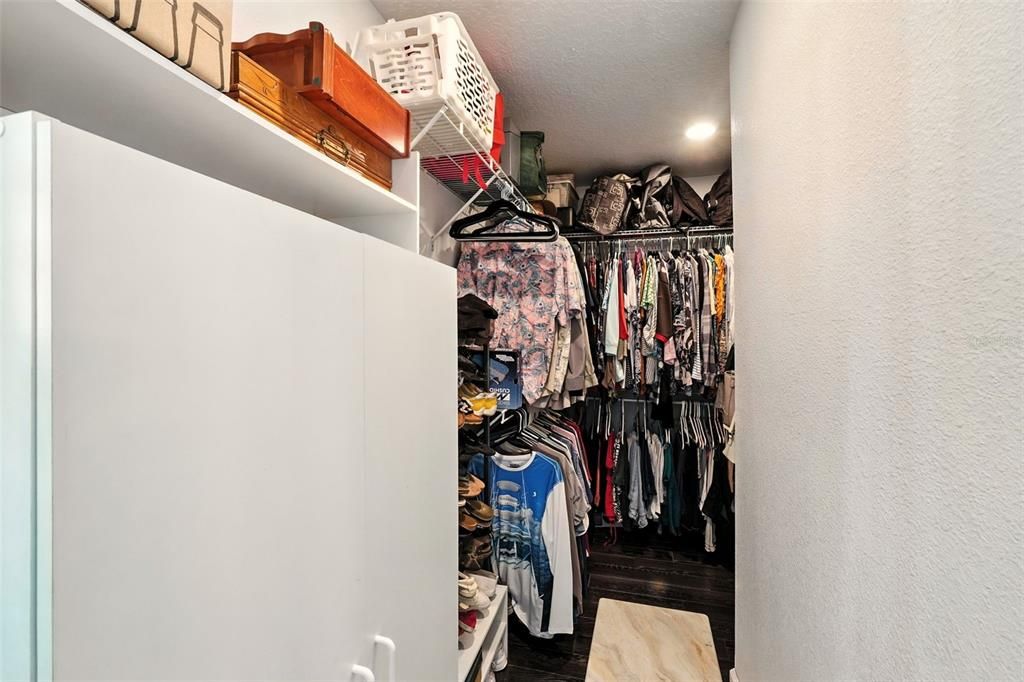 For Sale: $894,900 (3 beds, 3 baths, 2225 Square Feet)