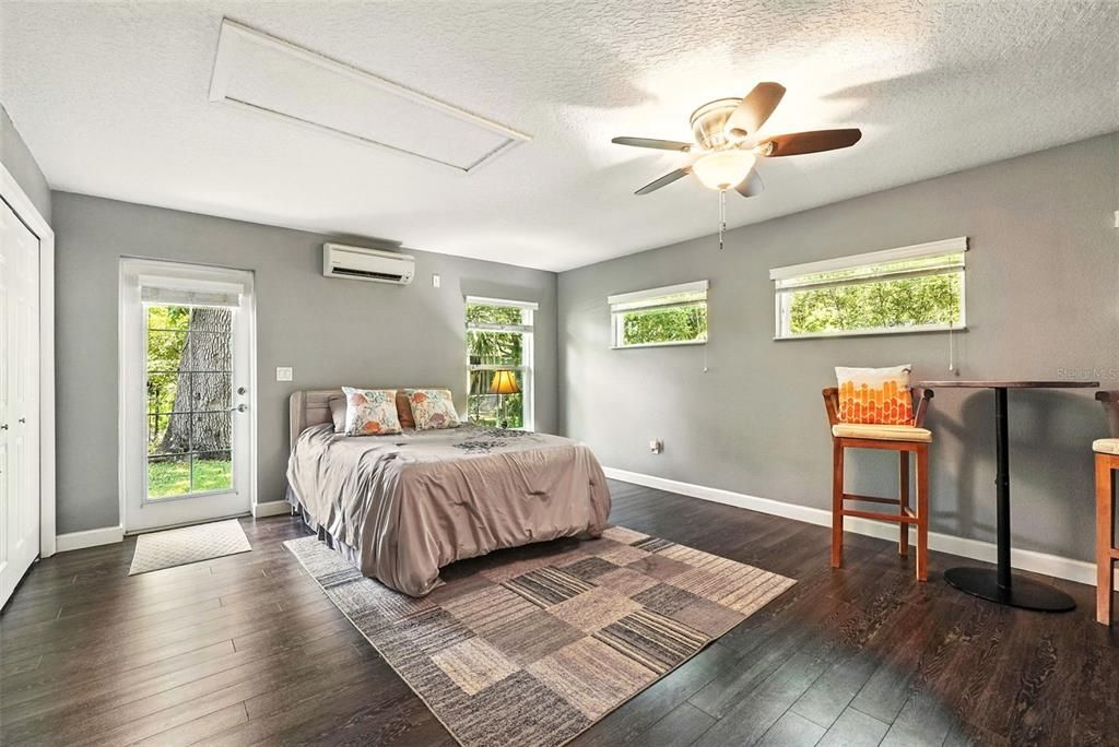 For Sale: $894,900 (3 beds, 3 baths, 2225 Square Feet)