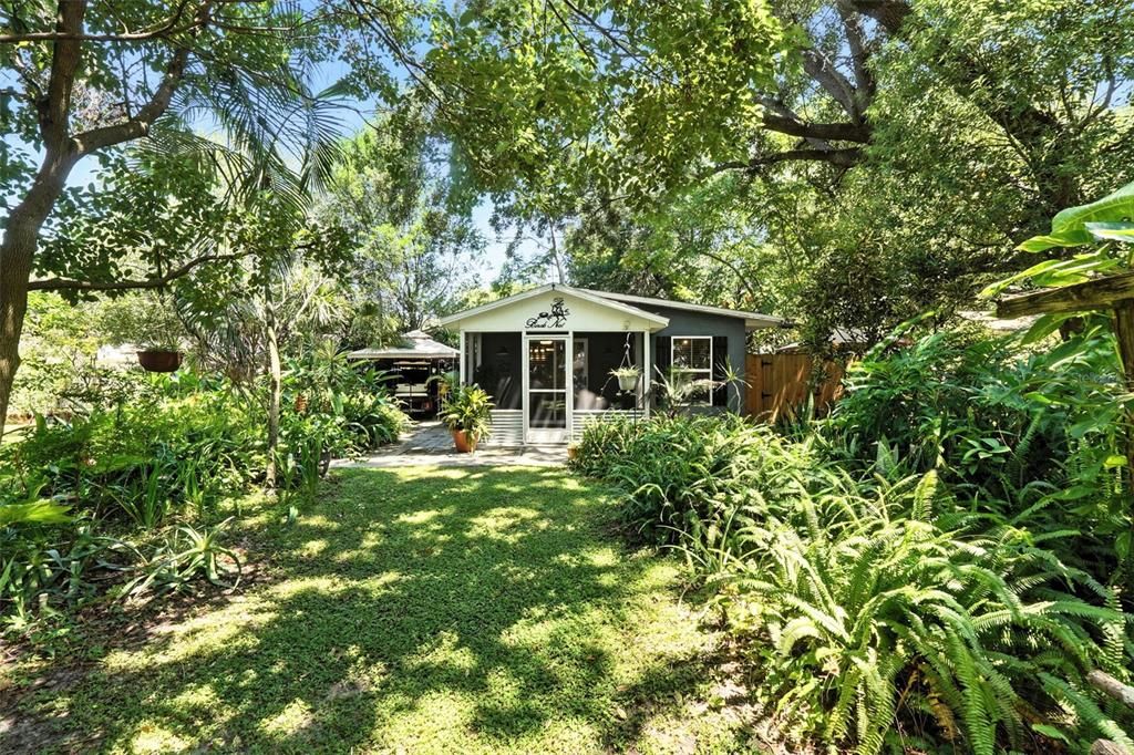 For Sale: $894,900 (3 beds, 3 baths, 2225 Square Feet)