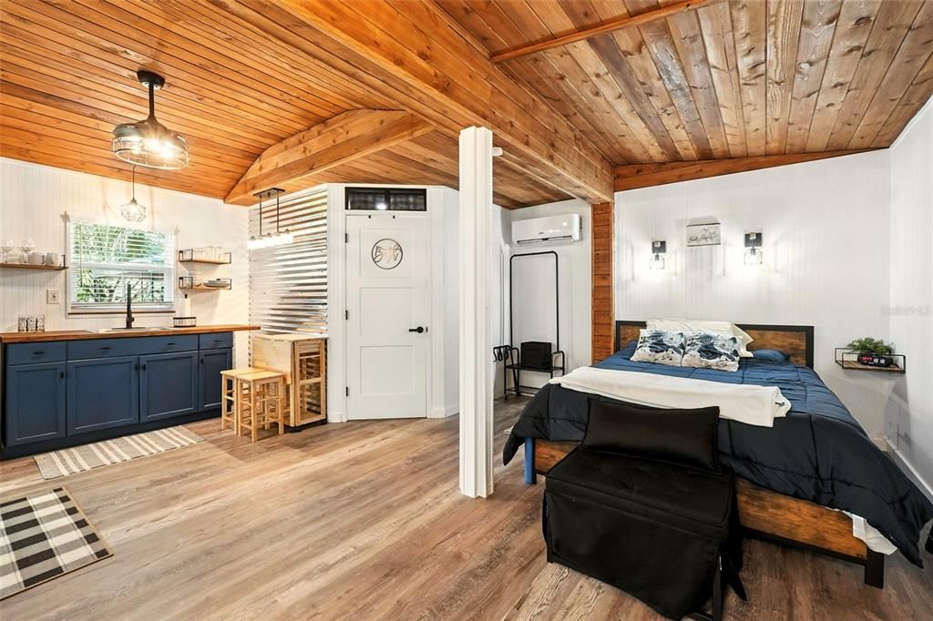 For Sale: $894,900 (3 beds, 3 baths, 2225 Square Feet)