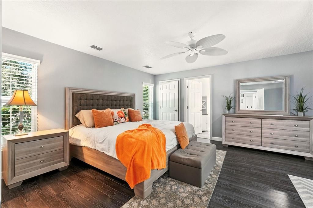 For Sale: $894,900 (3 beds, 3 baths, 2225 Square Feet)