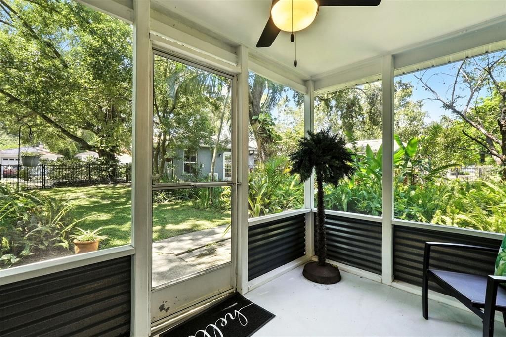 For Sale: $894,900 (3 beds, 3 baths, 2225 Square Feet)