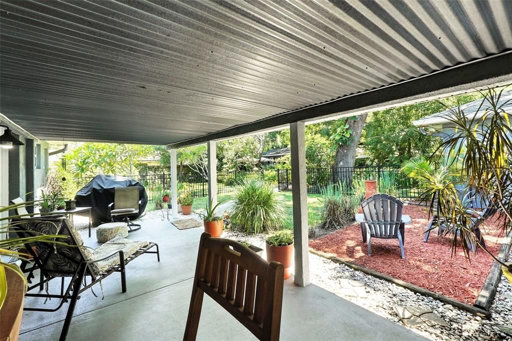 For Sale: $894,900 (3 beds, 3 baths, 2225 Square Feet)