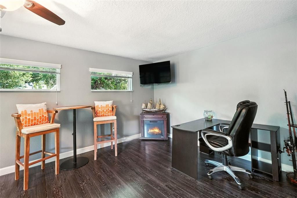 For Sale: $894,900 (3 beds, 3 baths, 2225 Square Feet)