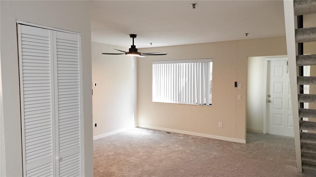 На продажу: $175,000 (2 спален, 2 ванн, 1072 Квадратных фут)