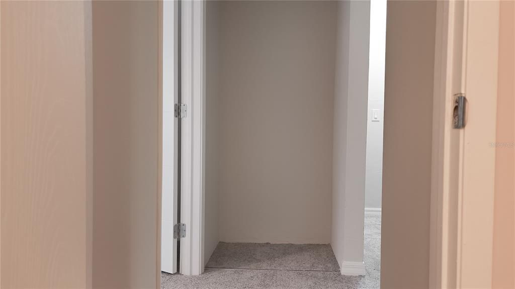 На продажу: $175,000 (2 спален, 2 ванн, 1072 Квадратных фут)