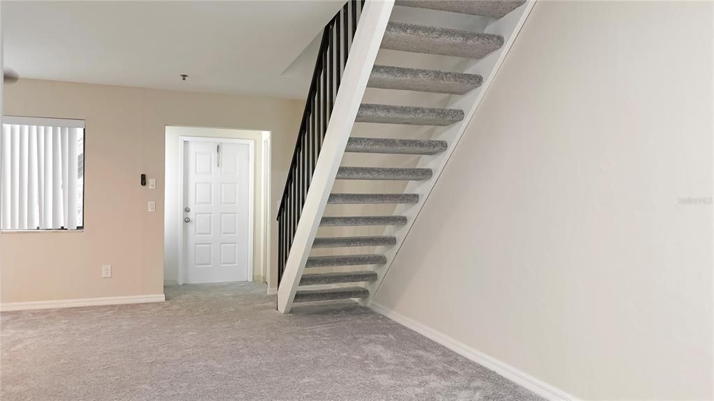 На продажу: $175,000 (2 спален, 2 ванн, 1072 Квадратных фут)