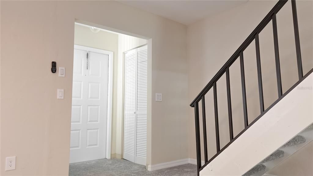 На продажу: $175,000 (2 спален, 2 ванн, 1072 Квадратных фут)